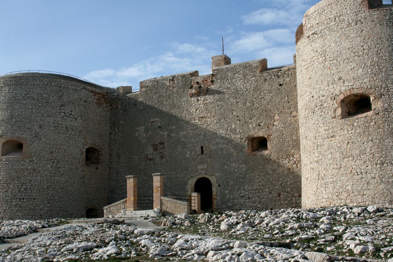Замок Иф – узилище графа Монте-Кристо