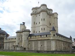 Замок Вэнсен во Франции (история, фото, как добраться)