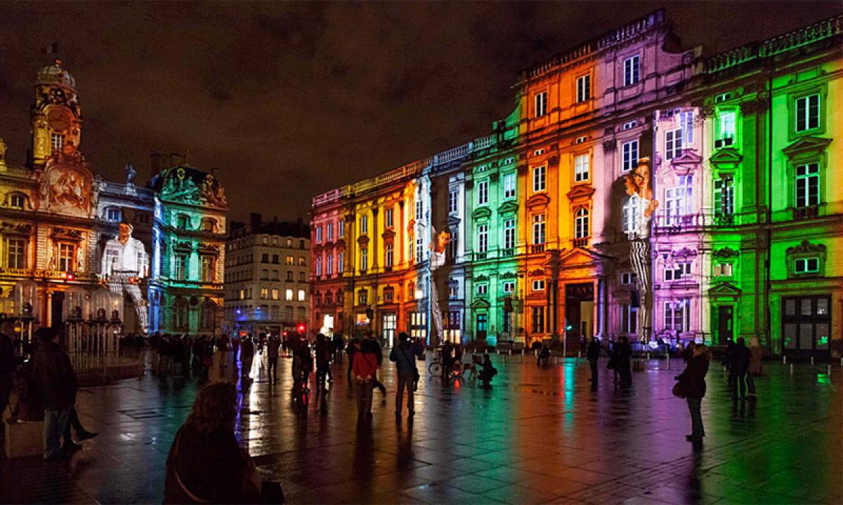 Праздник света в Лионе (la fte des Lumires, когда проходит, история)