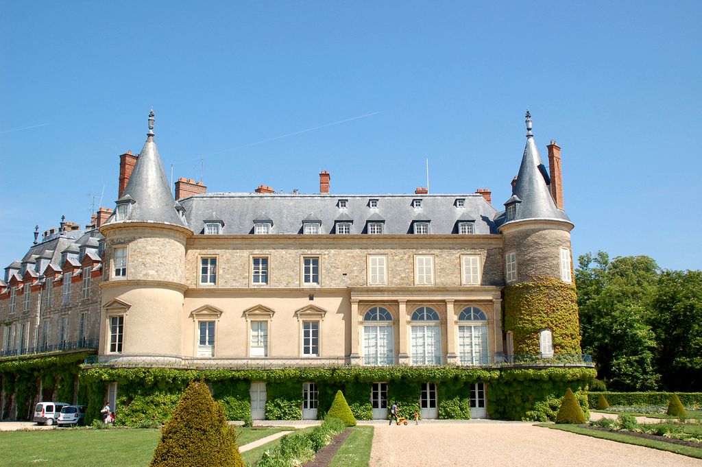 Замок Рамбуйэ во Франции (история, фото, как добраться)